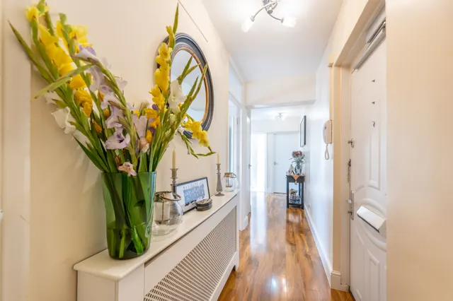 Photo 3 — 10 Banting House, Ainsworth Close, London
