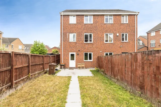 Murray Avenue, Leeds, LS10, photo 2