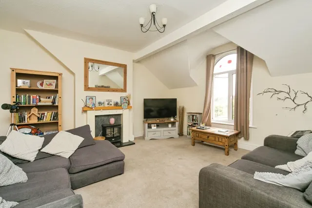 Whitehall Road, Rhos on Sea, LL28, photo 2