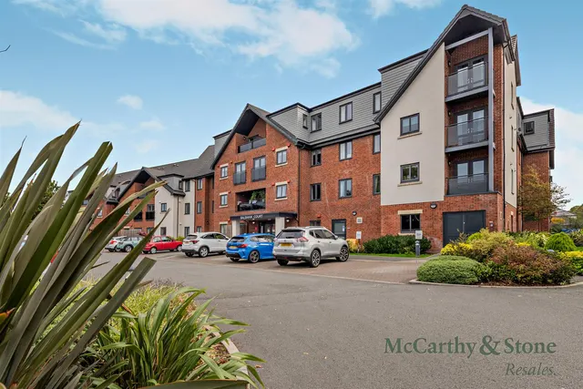 Burlington Gardens, Leyland, PR25, photo 1