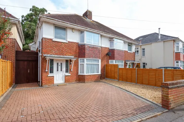 Portland Road, Bournemouth, BH9, photo 1