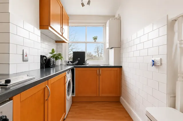 Offerton Road, London, SW4, photo 3