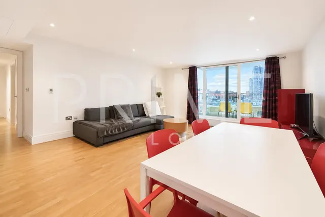 Harbour Reach, Imperial Wharf, SW6, photo 3