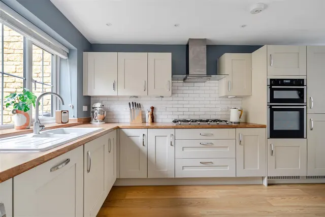 Chandlers Mews, Chippenham, SN15, photo 3