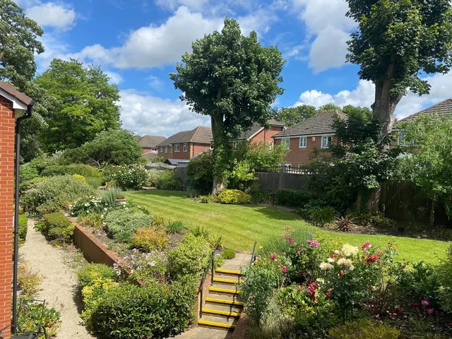 Photo 3 — Pearl Court, Croft Road, Aylesbury, HP21 7BY