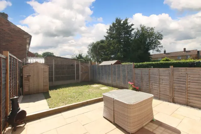 Photo 2 — Boxted Road, Hemel Hempstead, Hertfordshire, HP1 2QL