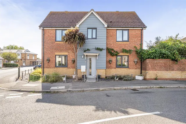 Megson Drive, Lee-On-The-Solent, photo 1