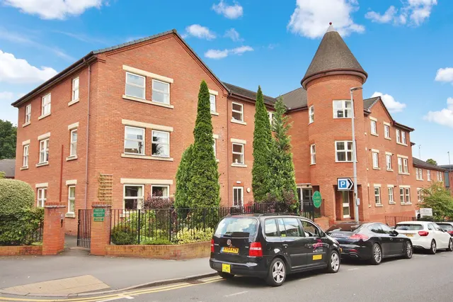 Church Street, Wilmslow, photo 1