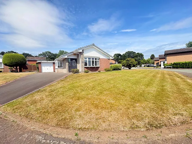 Coniston Drive, Crewe, photo 1