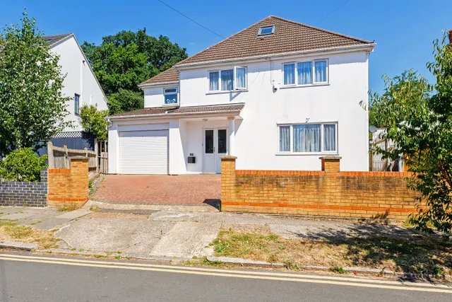 Whitegate Gardens, Harrow, HA3, photo 1