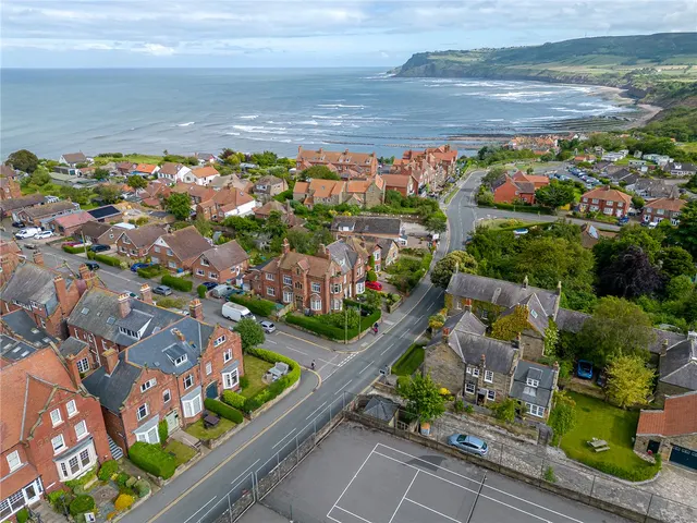 Station Road, Robin Hoods Bay, YO22, photo 2