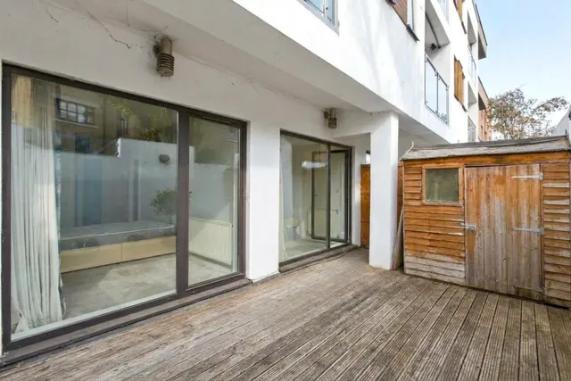 Fallsbrook Road, Furzedown, photo 3
