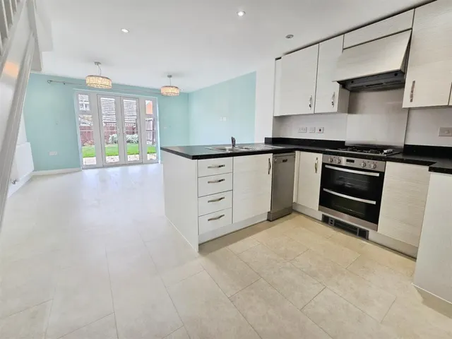 Photo 2 — Chelveston Road, Raunds, Wellingborough