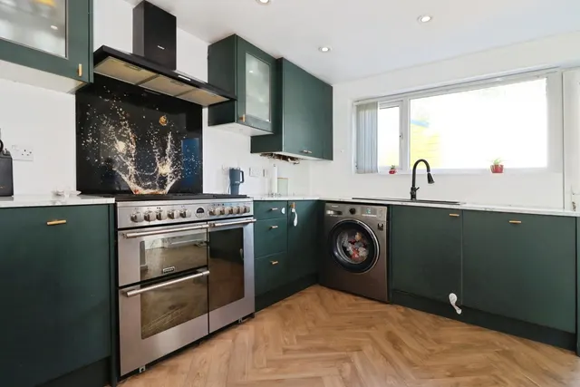 Photo 3 — Hercules Close, Little Stoke, Bristol, Gloucestershire, BS34