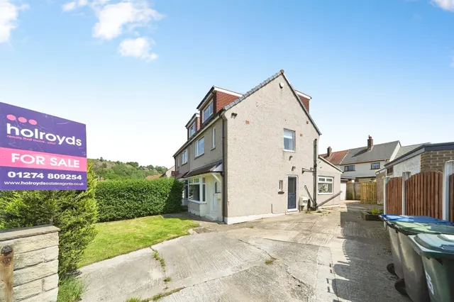 Bank View, Baildon, SHIPLEY, photo 1