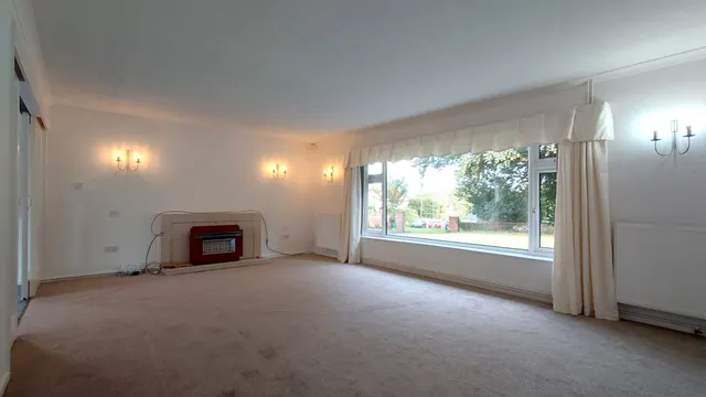 Bury St Edmunds, IP33, photo 2