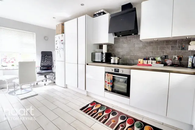 Runford Court, Milton Keynes, MK5, photo 3