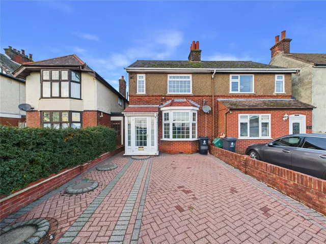 Main Road, Harwich, CO12, photo 1