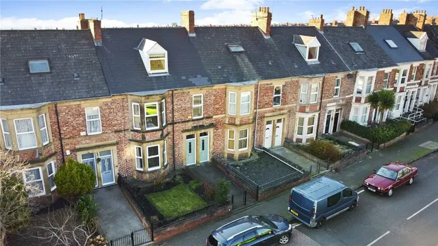 Avenue Road, Saltwell, NE8, photo 1
