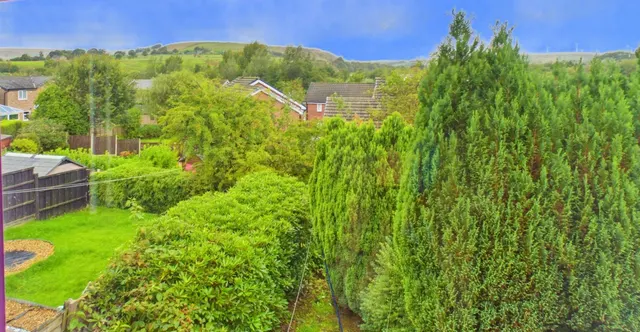 Mercer Crescent, Helmshore, BB4, photo 2