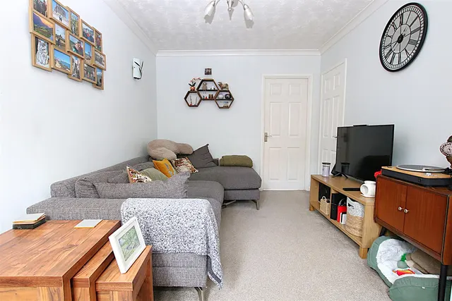 Photo 3 — Granary Court, East Hunsbury