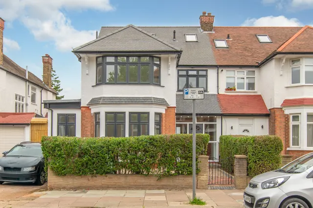 Photo 2 — Flat 1, 92 Anson Road, London