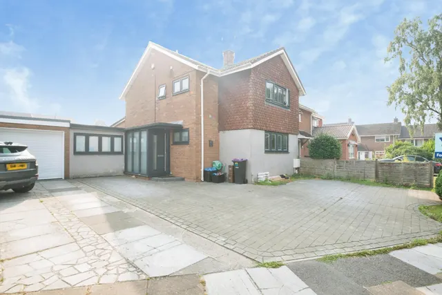 Llanyravon Way, Cwmbran, NP44, photo 1
