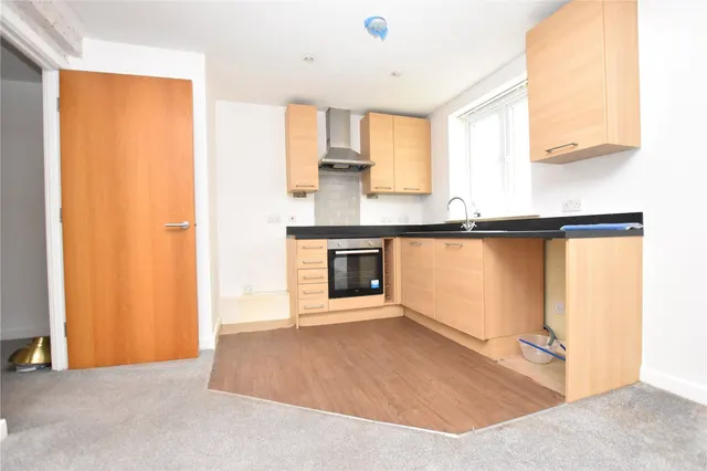 Albert Road, Morley, LS27, photo 2