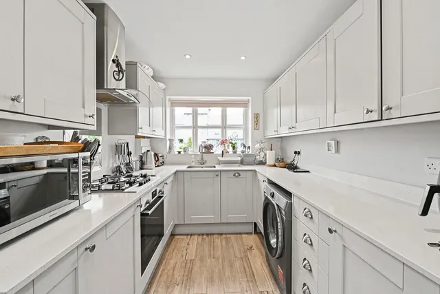Weston Road, Aston Clinton, HP22, photo 2