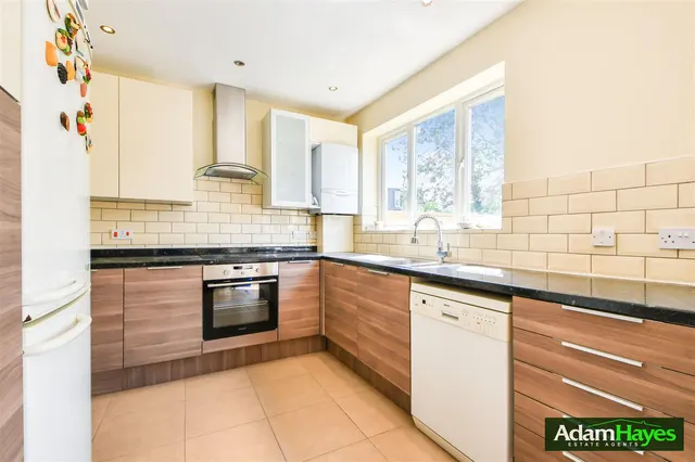 Woodhouse Road, North Finchley, N12, photo 2