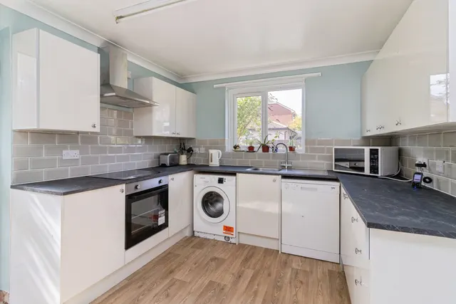 Orchard Way, Crediton, EX17, photo 3