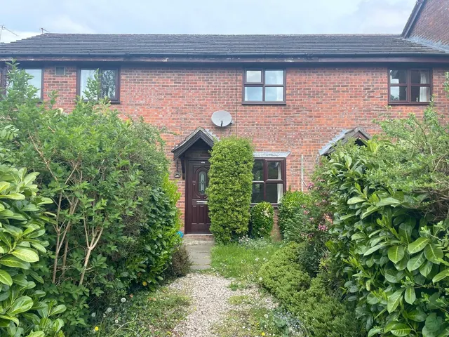 Willow Avenue, Cheadle Hulme, Cheadle, Greater Manchester, SK8, photo 1