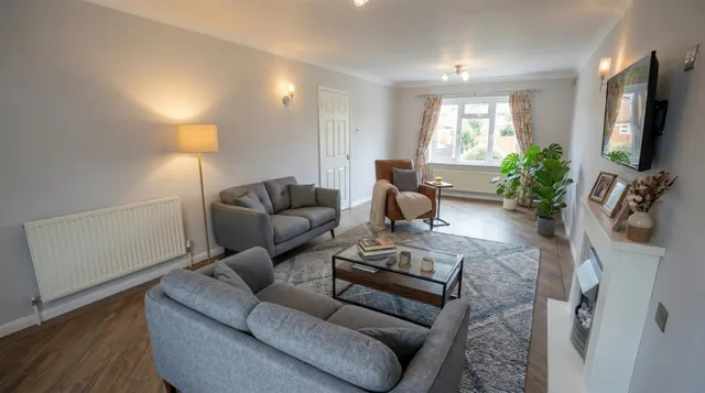 Denver Close, Petts Wood, BR6, photo 2