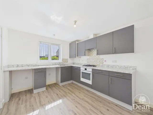 Photo 2 — Linnett Court, Lydney