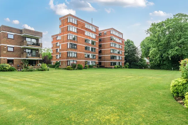 Ray Mead Road, Maidenhead, SL6, photo 1