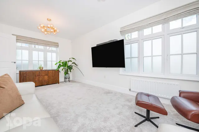 Emmeline Avenue, Swanscombe, DA10, photo 3
