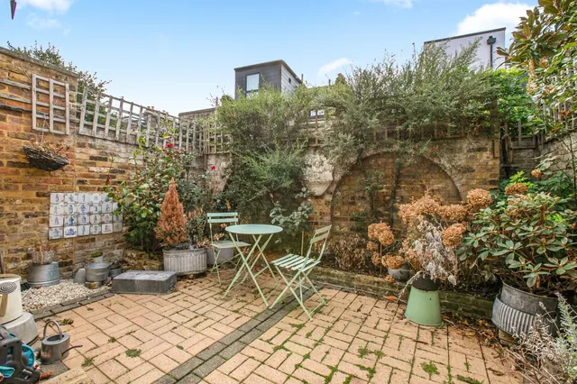 Charles Street, Barnes, SW13, photo 3