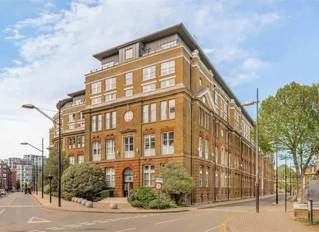 Cadogan Road, Woolwich, SE18, photo 1