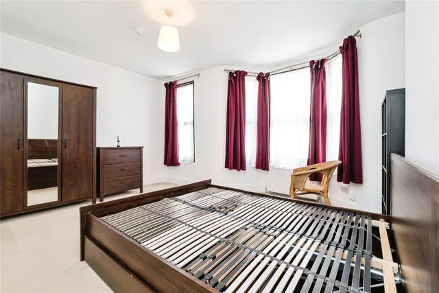 Clements Road, East Ham, London, E6, photo 1