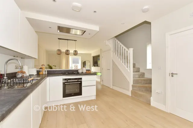 Key Drive, Cranleigh, GU6, photo 1