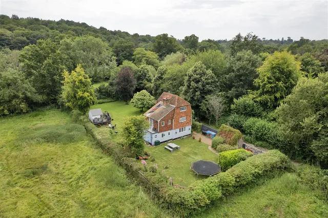 Grove Road, Penshurst, photo 1