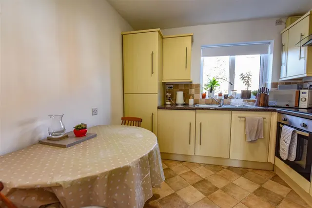 Reine Barnes Close, Woodmancote, GL11, photo 3