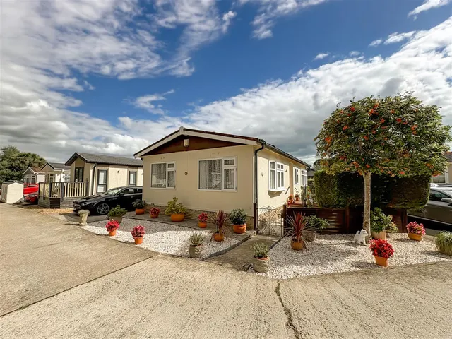 Hook Lane, Aldingbourne, photo 1