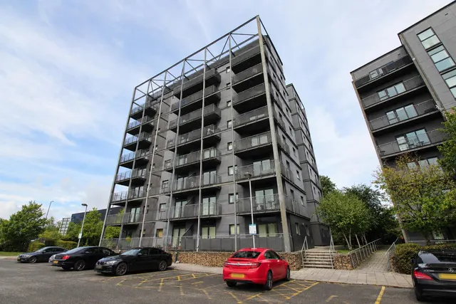 2 bedroom flat — The Waterfront, Openshaw, Manchester, M11 4DB