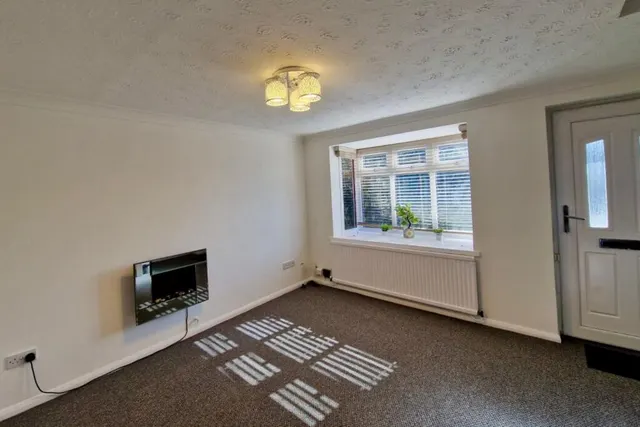 Photo 2 — Glencairn Mews, Nottingham, Nottinghamshire, NG8 3EN