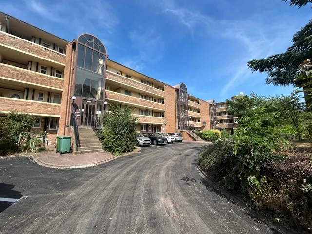 Minster Court, Liverpool, L7, photo 2