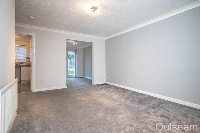 Photo 3 — Newbury Close, Catshill, Bromsgrove, Worcestershire, B61 0SB