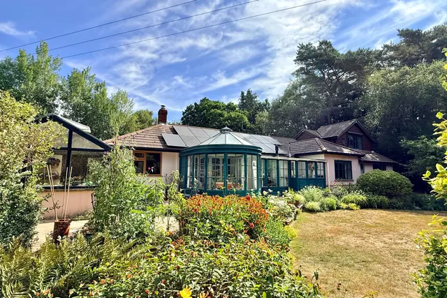 Grange Road, St. Leonards, BH24, photo 1