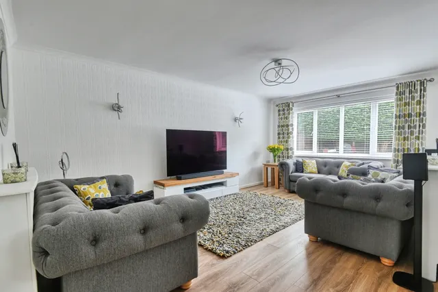 Main Road, Harlaston, B79, photo 3