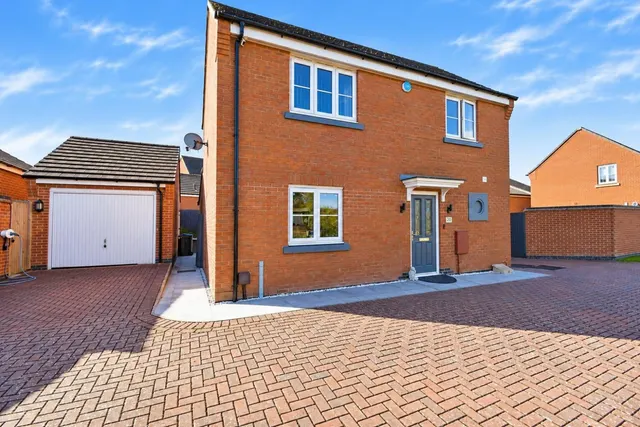 Cowslip Lane, Thurnby, LE7, photo 1
